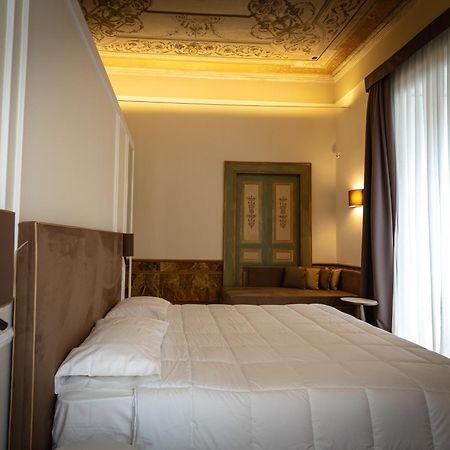 Hotel Antica Dimora Pessina Neapel Exterior foto